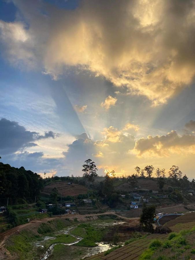 Keshiya Holiday Home Nuwara Eliya Bagian luar foto