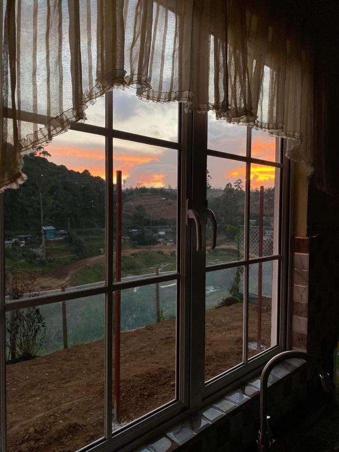 Keshiya Holiday Home Nuwara Eliya Bagian luar foto
